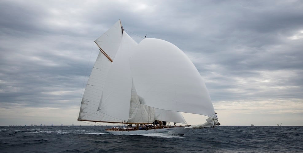 79 foot sailboat