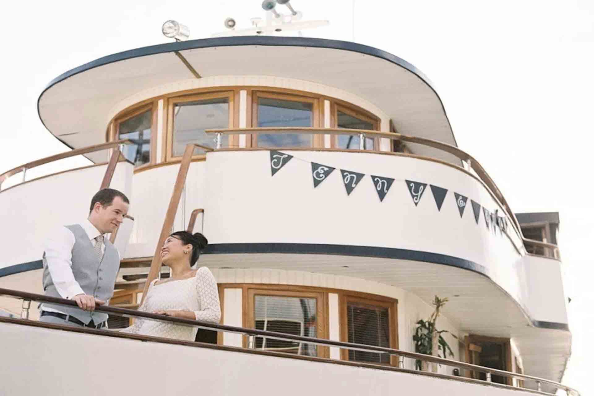 85' Hamptons Event Yacht - Hamptons Yacht Charter