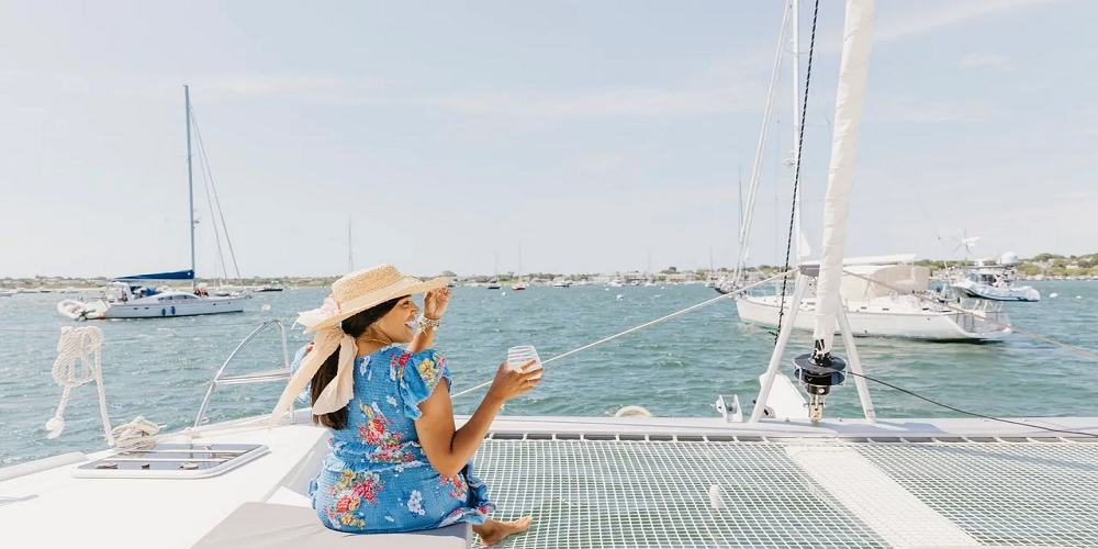 catamaran sailing nantucket