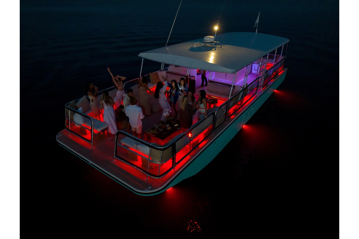 hamptons boat slides